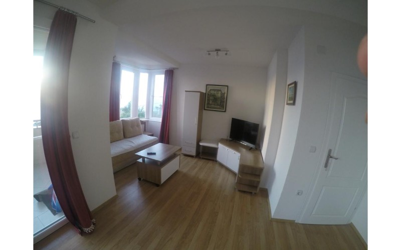 2-Two-Bedroom Apartment with Lake View