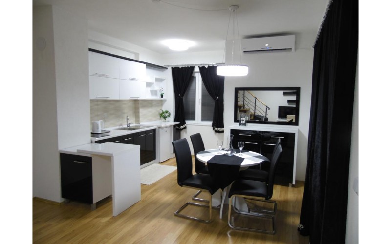 3-Apartment with Lake View